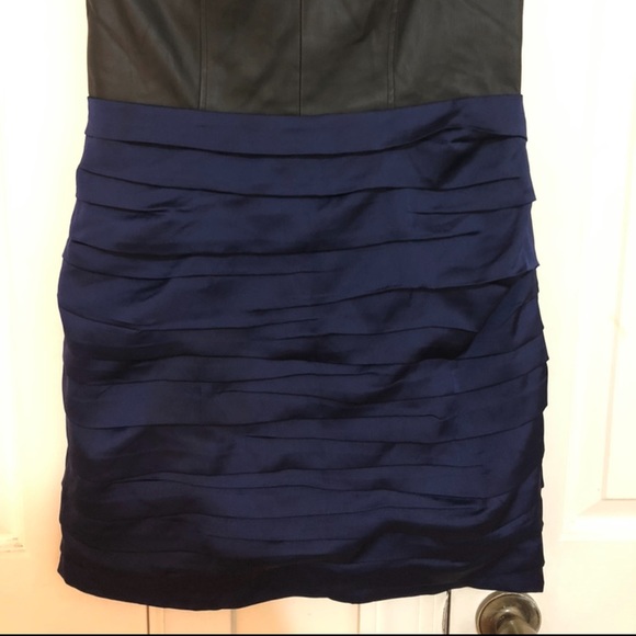 Dress - Picture 4 of 4